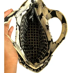 Vera Bradley Camellia Floral Black White Top Handle Tote Handbag Zip Pocket thumbnail 6