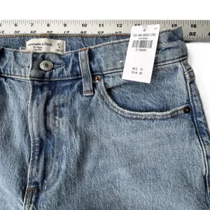 Abercrombie & Fitch The Baggy Low Rise Jeans Womens 27 4S Light Wash Blue NWT thumbnail 5