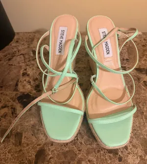 Steve Madden Mint Green Strappy ankle Lace-Up platform Heels thumbnail 1