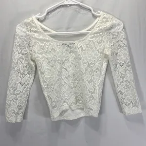 Charlotte Russe 3/4 Sleeve Lace White Crop Top Size XS NWT thumbnail 3