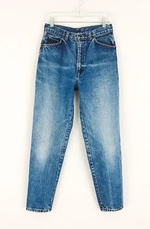Vintage Chic High-Waisted Denim | Size 29 thumbnail 12
