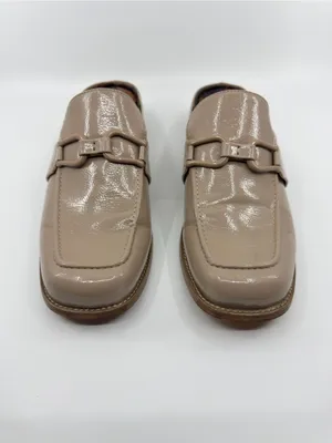 These Korks Laporte patent loafers feature a square toe and a block heel. SZ 10 thumbnail 2