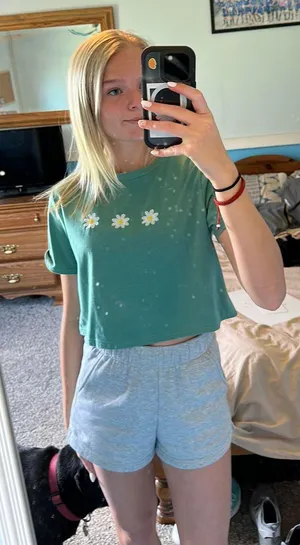 Crop T Shirt thumbnail 1