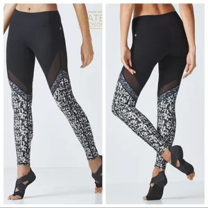 Fabletics Mid-Rise Mesh Powerhold Legging Medium Black Sheer Full Length thumbnail 2
