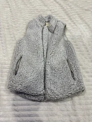 Thread and Supply Vest Sherpa thumbnail 1