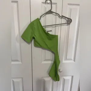 ALO Yoga Green Apple Bodysuit Size XXS thumbnail 4