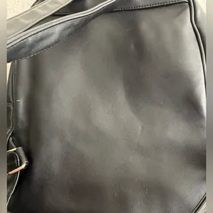 Aldo Elegant Black Backpack thumbnail 11