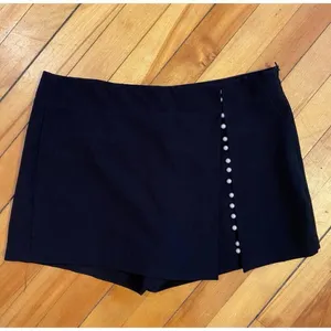 NEW Zara Mini Skort Skirt Black Pearl SMALL High Rise Womens thumbnail 6