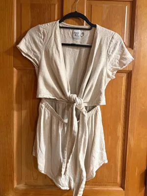 Princess Polly linen blend romper size 6. thumbnail 1