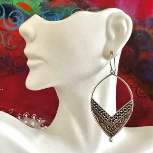 Siplada Sterling silver etched earrings thumbnail 3