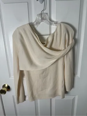 Reformation Lilou Regenerative Merino Sweater in Gossamer XL thumbnail 2