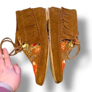 Tory Burch Huntington Moccasins Size 7 Brown Suede Embroidered Fringe‎ Boho thumbnail 3