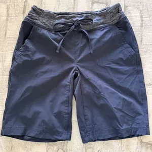 Duluth Trading Co Armachillo Cooling 10 Inch Inseam Stretch Cargo Shorts Sz 4 thumbnail 1
