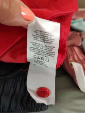 Isaac Mizrahi Red Shorts thumbnail 9