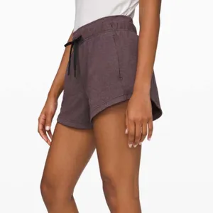 Lululemon Inner Glow Shorts Women's‎ Size 4 Heathered Antique Bark Activewear thumbnail 9