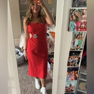 Red midi dress Size M thumbnail 2