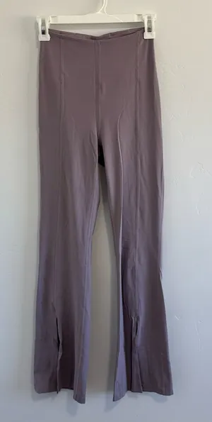 Lululemon In The Groove Flare Pant in Violet Verbena size 4 thumbnail 1