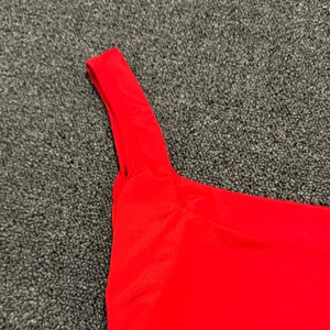 Red Women's Top Size M thumbnail 4