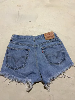 Levi’s Classic cut off Blue Denim Women's Shorts 28 thumbnail 6