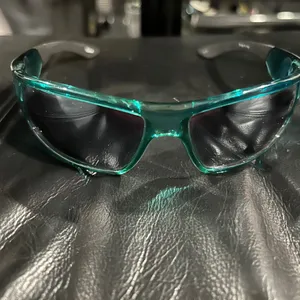Identity Stylish Green Sunglasses thumbnail 8