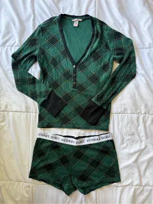 Victoria's Secret Green Argyle PJ Set with Black Trim thumbnail 2