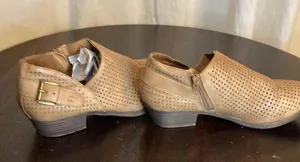 Women's Tan Perforated Ankle Boots size 9 thumbnail 3