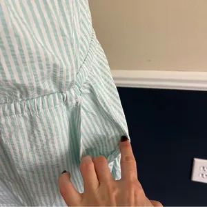 Vineyard Vines Seersucker Striped Romper in Aqua Size Large Short Sleeve thumbnail 5
