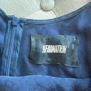 Reformation Navy Blue Imprinted Silk Maxi Dress Size‎ Small thumbnail 12
