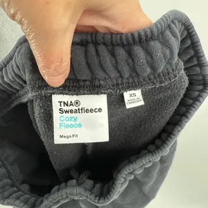 Aritzia‎ TNA Women's Black Sweatfleece Cozy Fleece Pants Size XS thumbnail 4