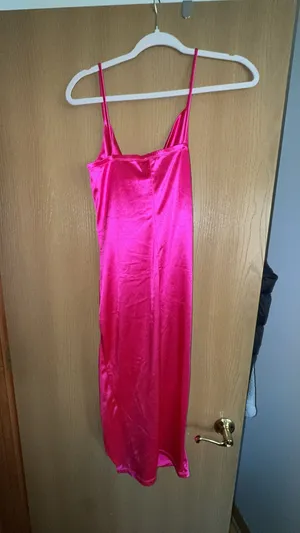 Windsor Pink Midi Dress thumbnail 2