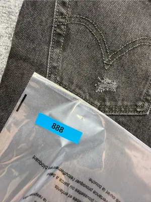 Levi’s Womans 24 Straight Ankle NWT Distressed Black Straight-Leg Jeans thumbnail 10