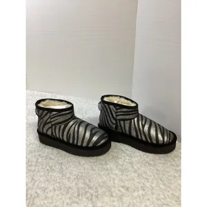 COMFY Silver Zebra Print‎ Metallic Leather Platform Ankle Boots 7M Size 7 thumbnail 2