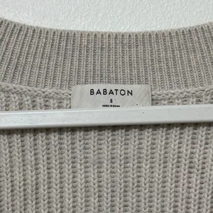 Aritzia Babaton Roger Sweater Size Small Merino Wool Gray Beige V Neck Luxury thumbnail 4