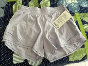 Lululemon Hotty Hot Shorts thumbnail 1