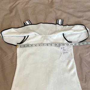 Banana Republic szXS cold shoulder white with black trim summer sweater EUC thumbnail 8