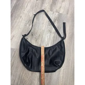 Gap Vegan Leather Sling Bag Black Crescent Crossbody Adjustable Strap NEW thumbnail 6