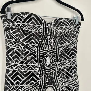 NWT 2B Bebe‎ Sasha Tribal Sequin Strapless Black & White Mini Dress Size Medium thumbnail 3
