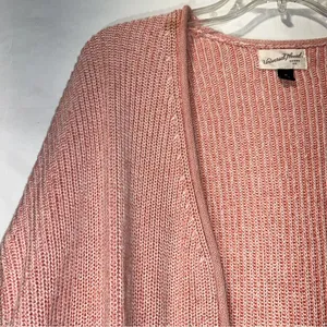 Universal Thread Coral Cardigan Women’s Medium thumbnail 6