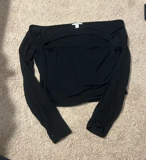 Bar III Black Off-Shoulder Long Sleeve Top thumbnail 1
