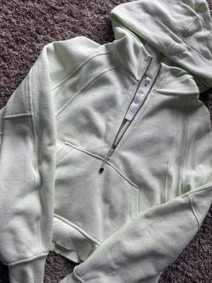 Lululemon Scuba thumbnail 2