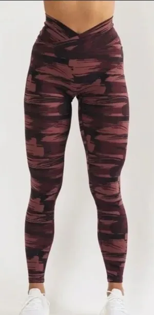 Alphalete Surface Power Pink/Purple Camo‎ Leggings Small thumbnail 1