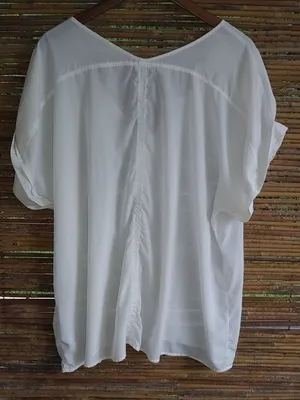 Old Navy XXL White Tall Top Plus thumbnail 4