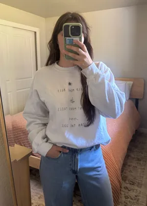 Save the Bees White Sweatshirt Size M thumbnail 1
