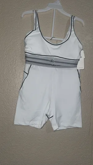 Alo Yoga Set Shorts Bra Sports thumbnail 2