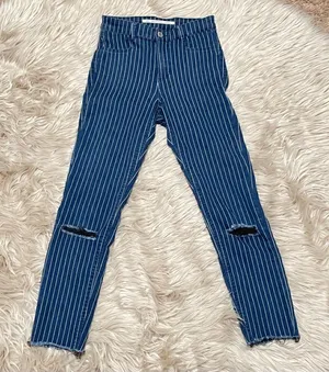 Zara pinstriped torn knee jeans size 4 thumbnail 1