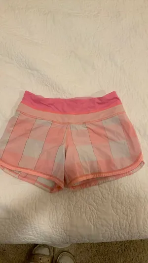 Checkered shorts thumbnail 2