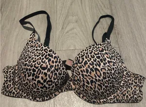 PINK Victoria's Secret Animal Print Bra thumbnail 1