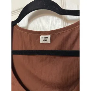 Sunday Best Aritzia‎ Brown Ribbed Corset Seam Scoop Neck Crop Top Large thumbnail 3