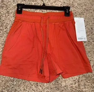 Lululemon Dance Studio High-Rise Short 3.5" thumbnail 1