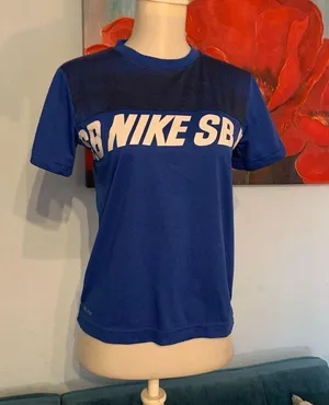 Nike Shirt Size S Small Blue Crop Top Short Sleeve Tee Cropped thumbnail 1